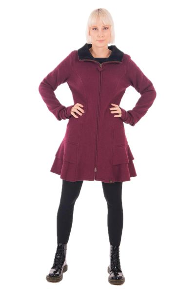 Chapati Merino-Wollmantel Malou tailliert, mulesingfrei elegant Weinrot